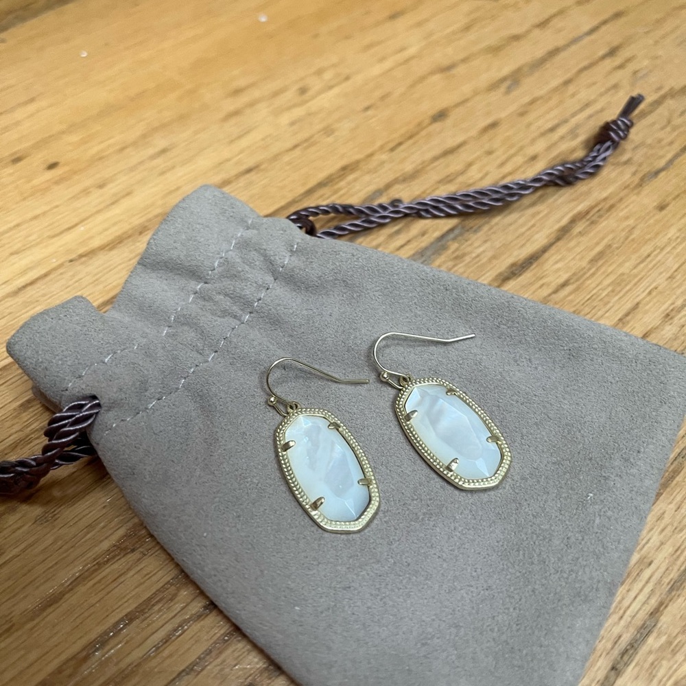 Kendra Scott  Lee Drop Gold and White Dangle Earrings